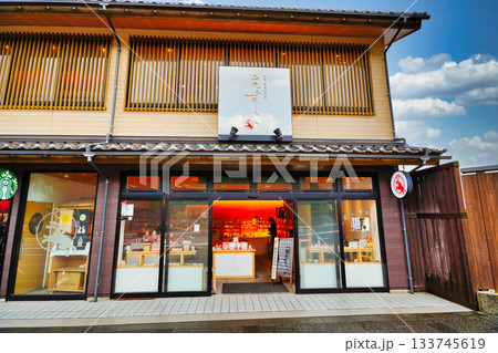 出雲大社前の街並み 出雲大社前の街並み 133745619