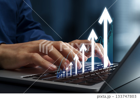 ビジネスの成長。効率の改善。売上と収益の向上。インテリジェントテクノロジーを活用してノートパソコンを 133747803