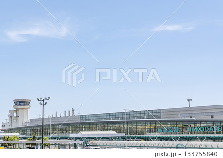 北海道函館市 晴天の函館空港 北海道函館市 晴天の函館空港 133755840