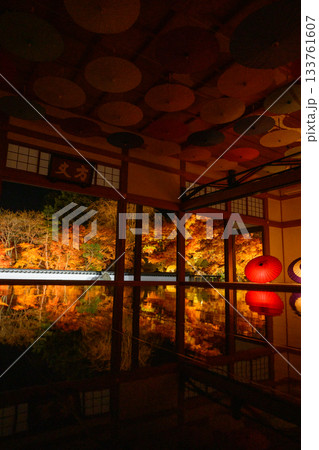 宝徳寺の床もみじライトアップ 133761607