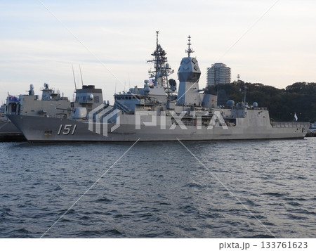 オーストラリア海軍　ANZAC級フリゲイト　F-151　HMASアルンタ 133761623