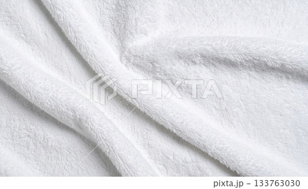 《AI画像》白いバスタオルのテクスチャー 133763030