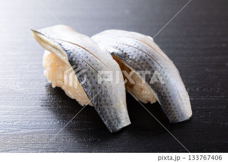 おいしい小肌の握り鮨 133767406