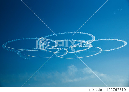 大洗海上花火大会2025　ブルーインパルス展示飛行 133767810