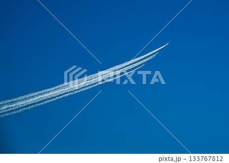 大洗海上花火大会2025　ブルーインパルス展示飛行 133767812