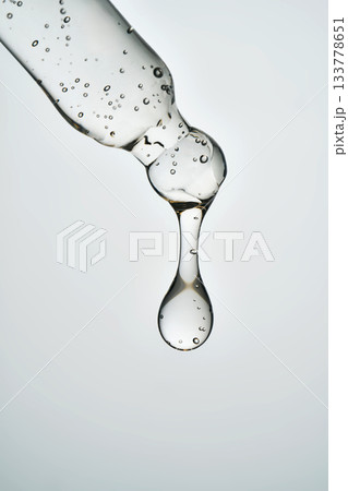 Cosmetic pipette dropping serum for skin care 133778651