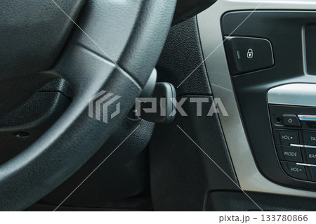 Car steering wheel and ignition key for driving Car steering wheel and ignition key for driving 133780866