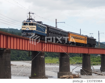 大井川鐵道 急行奥大井1号 富士ヘッドマーク 抜里駅〜川根温泉笹間渡駅 カット3 133785964