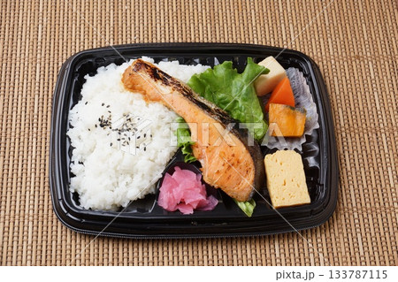 鮭弁当 和食 鮭弁当 和食 133787115