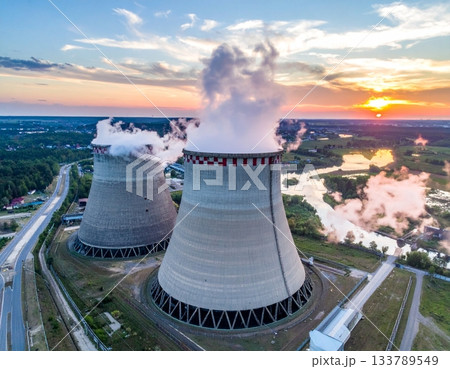 Cooling tower air conditioner in the power plant Cooling tower air conditioner in the power plant 133789549