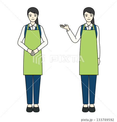 笑顔でお辞儀や案内をする緑のエプロンとズボン姿の女性の全身イラスト 133789592