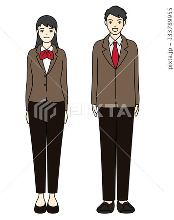 両手を組んで直立するフォーマルな衣装のビジネス女性 両手を組んで直立するフォーマルな衣装のビジネス女性 133789955