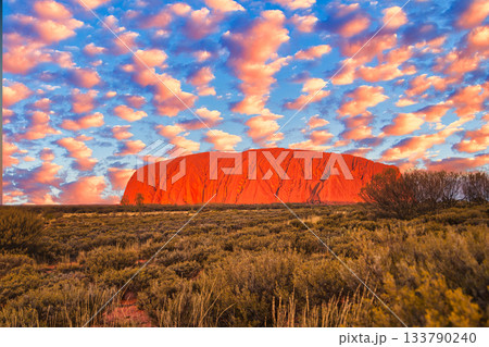 オーストラリア・世界遺産ウルルの絶景 133790240