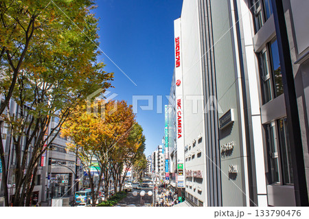 立川駅前 133790476