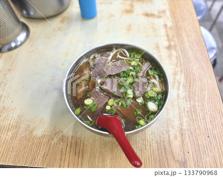 台湾の牛肉麺 133790968
