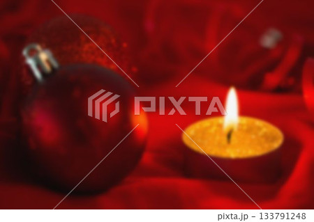 Golden tea light candle with christmas decorations Golden tea light candle with christmas decorations 133791248