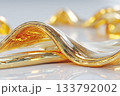 金色の流体が渦を描く抽象的な背景 133792002