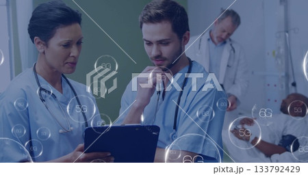 Medical professionals discussing patient data...のイラスト素材 [133792429] - PIXTA