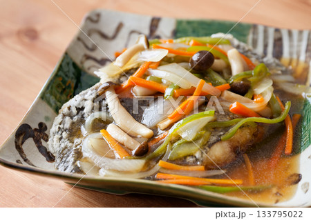 カレイの甘酢あんかけ カレイの甘酢あんかけ 133795022