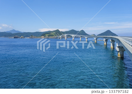 鹿児島県で一番長い甑大橋 鹿児島県で一番長い甑大橋 133797182