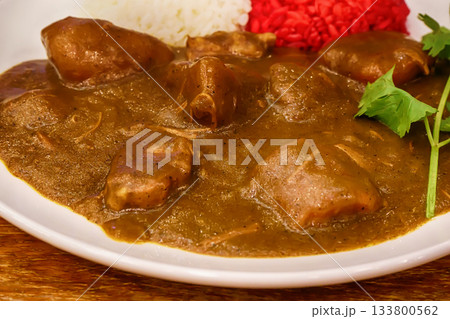 Rich Japanese curry plate 133800562