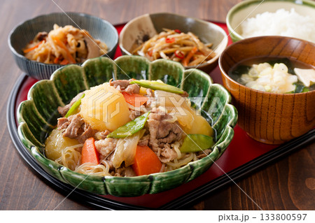 肉じゃが 133800597