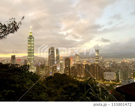 台湾 台北の夜景 象山から 台湾 台北の夜景 象山から 133801472