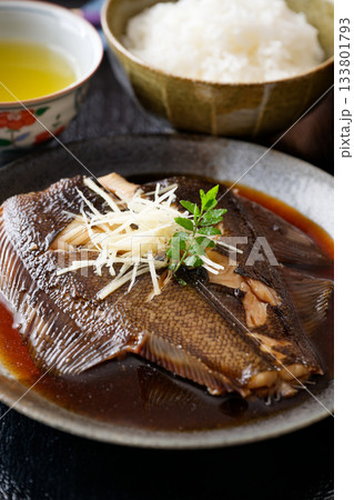 カレイの煮付け カレイの煮付け 133801793