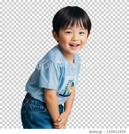 男孩玩得很開心 133811834