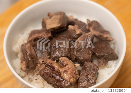 メバチマグロの角煮丼のイメージ 133820994