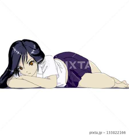 不機嫌な表情で寝そべる女子高校生 133822166