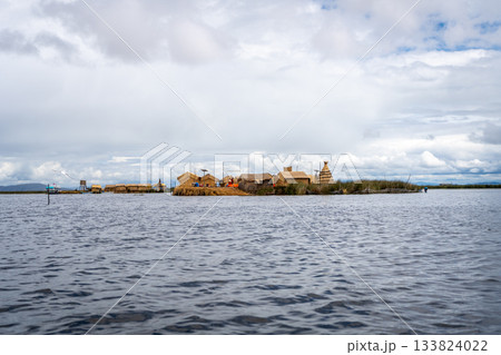 Floating island "Uros Titino" on Lake Titicaca in Peru Floating island "Uros Titino" on Lake Titicaca in Peru 133824022
