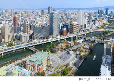 大阪中之島の秋の風景 133824548