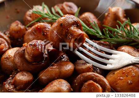 fried mushrooms, with spices, in soy sauce, vegetarian food, homemade, no people, 133826408