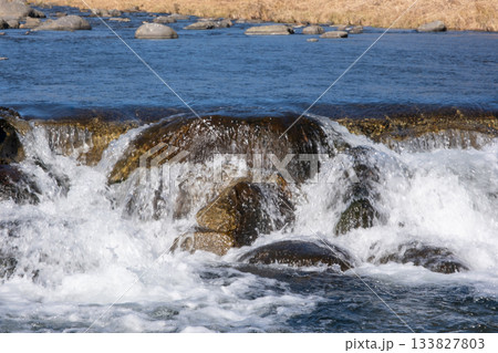栃木県 塩原 箒川の流れ 133827803