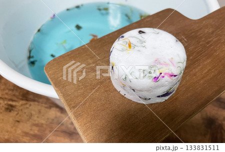 バスボム・ほんわか温まるハーブが香る癒やしのバスタイム バスボム・ほんわか温まるハーブが香る癒やしのバスタイム 133831511