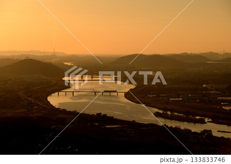 加古川線を走る103系3550番台普通電車2両 133833746