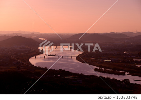 加古川線を走る103系3550番台普通電車2両 133833748