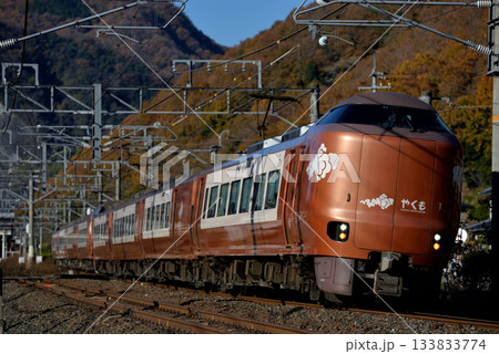 伯備線を走る273系特急やくも6号 133833774