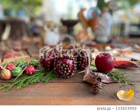 真っ赤な姫リンゴで魔除けの香りのポマンダーを作ってみました 真っ赤な姫リンゴで魔除けの香りのポマンダーを作ってみました 133833950