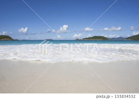 Waves washing ashore at Cinnamon Bay 133834532