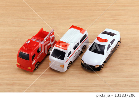 特殊車両 133837200