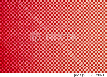 赤色の布生地に白色の市松模様のグラデーションがある背景画像13 133839071
