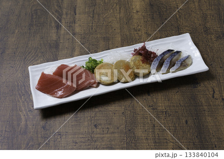 DHAを多く含む食品 マグロ あん肝 しめ鯖 DHAを多く含む食品 マグロ あん肝 しめ鯖 133840104