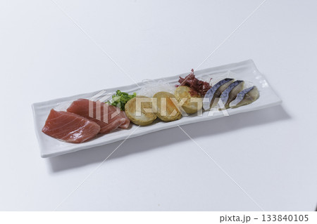 DHAを多く含む食品　マグロ　あん肝　しめ鯖 133840105