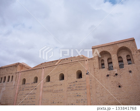 モロッコ　マラケシュ　クトゥビア　モスク　5月 133841768