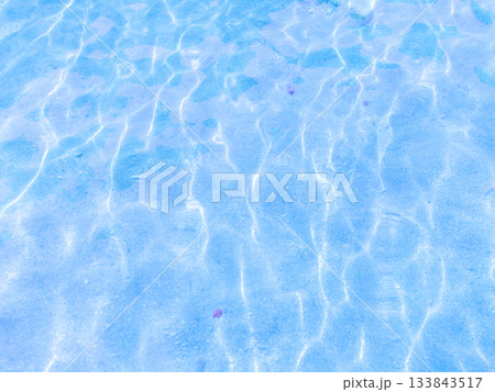 背景素材 明るい海のリフレクション ブルー系 背景素材 明るい海のリフレクション ブルー系 133843517