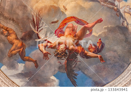 Gallery of Apollon,Le Louvre museum, Paris, France 133843941