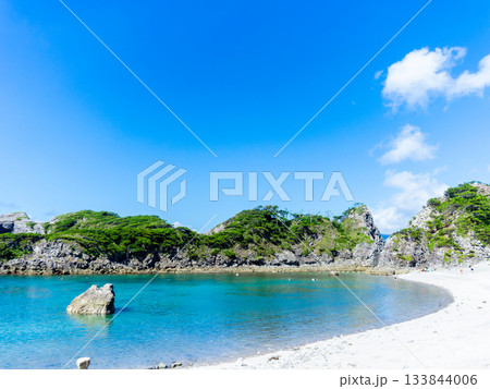 式根島の美しい海 泊海水浴場 式根島の美しい海 泊海水浴場 133844006