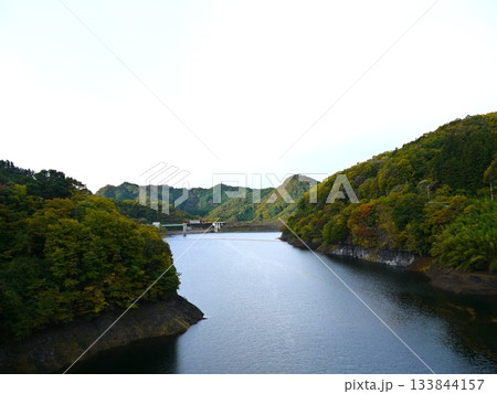 荒川ダムの能泉湖 荒川ダムの能泉湖 133844157